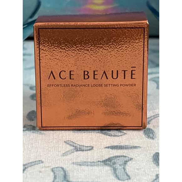 Loose Powder Bundle in shade Medium - Picture 5 of 8